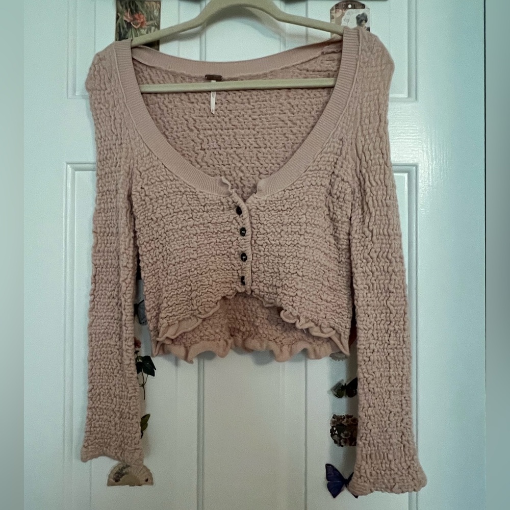 Free People Rosehip Cardigan | Tan Cropped Button Up Ribbed Ruffle Cardigan